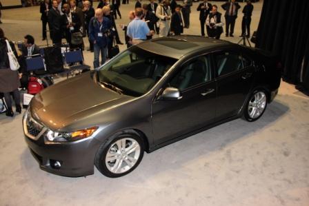 First Look: 2010 Acura TSX V-6