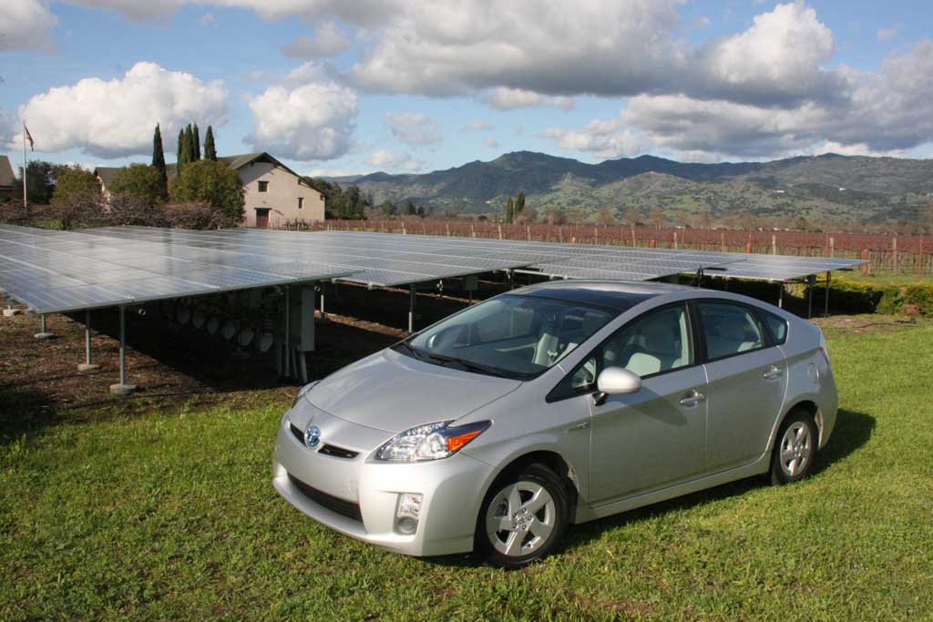 Toyota Delaying U.S. Prius Production Until 2016