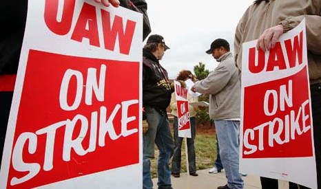 UAW Agrees to Ban Strikes