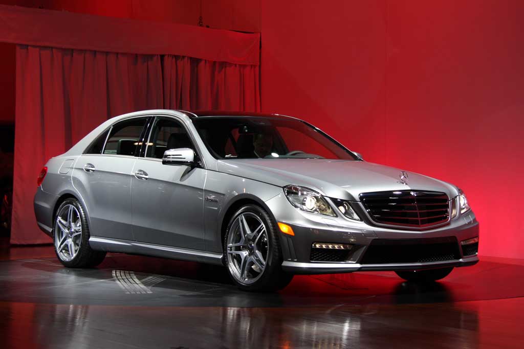 Sneak Peek: 2010 Mercedes-Benz E63 AMG