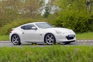 Ah, open country, now we can confirm that the 2010 Nissan 370Z really can launch from 0 to 60 in 4.7 seconds.