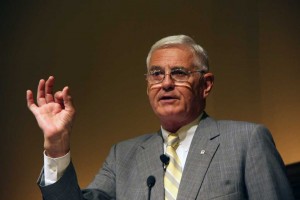 Whether in or out of bankruptcy, says "car czar" Bob Lutz, the automaker is about to face a "cleansing fire."