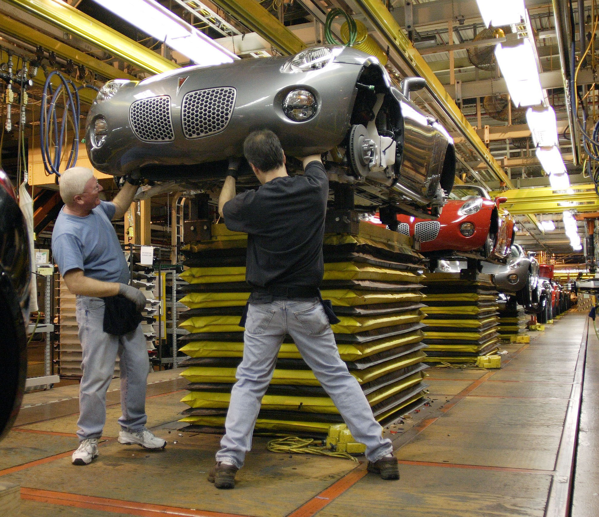 GM Pulls Ahead U.S. Plant Closings