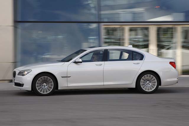 First Drive: 2010 BMW 760Li