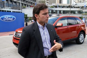 Ford's decision to skip a federal bailout certainly hasn't hurt sales, says the automaker's president, Mark Fields.