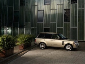 The Land Rover flagship, the 2010 Range Rover, features an all-new nose appearance, grille, hood, fenders, air inlets, fender vents, front and rear lamps, and wheels.