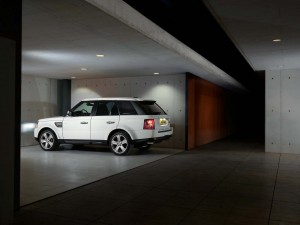 While it may be a daily driver, the updated 2010 Range Rover is more than comfortable in challenging off-road settings, as well.