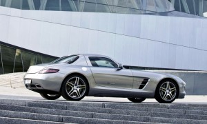 Mercedes SLS Gullwing. 