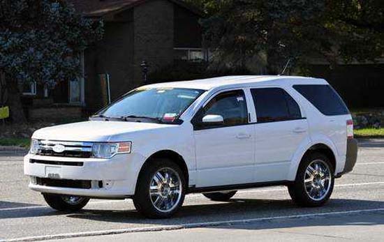 Ford Adding 1,200 Jobs at Chicago Plant