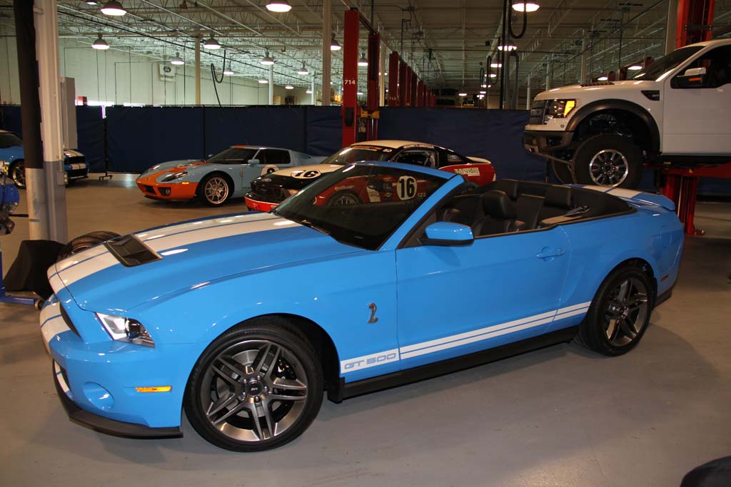 First Look: 2011 Ford Shelby GT500