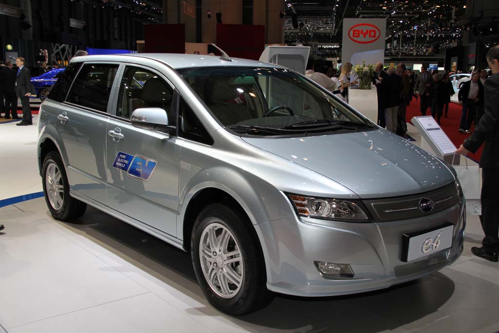 Ambitious BYD inks Battery Car Deal With Daimler