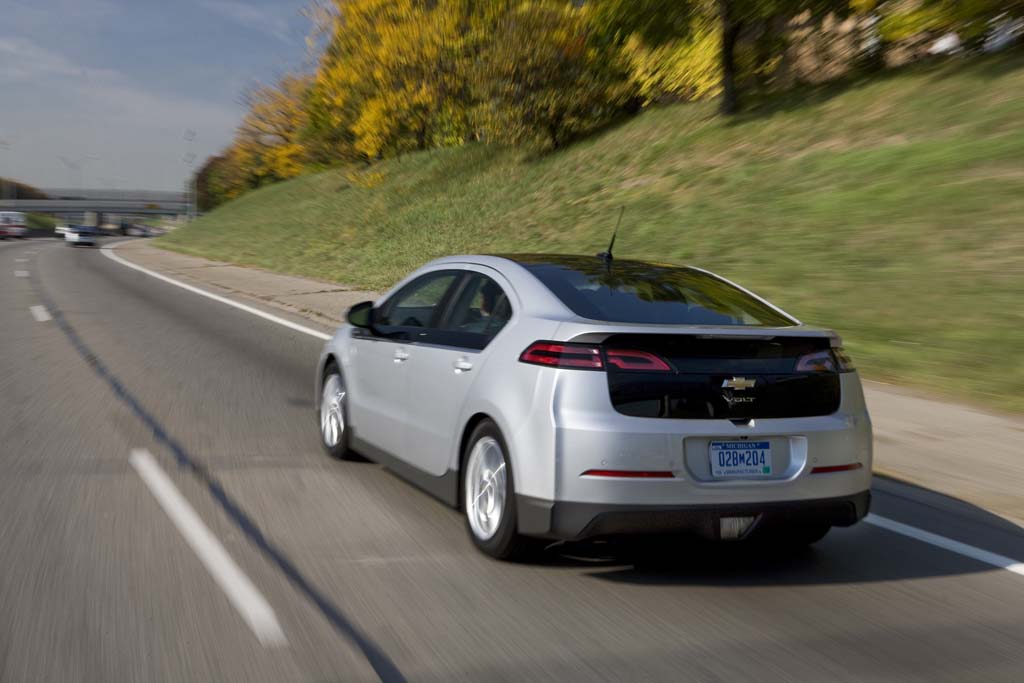 GM Moves Quickly To Quell Controversy Surrounding Chevy Volt Fires