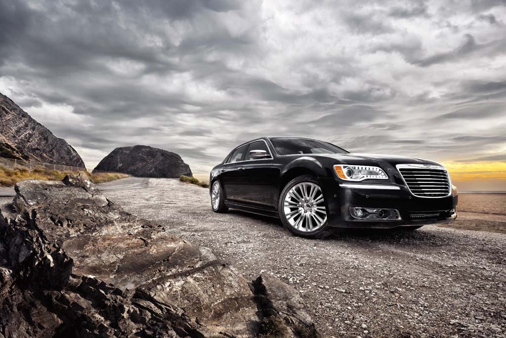 Chrysler Lifts Covers On 300 Sedan Exterior