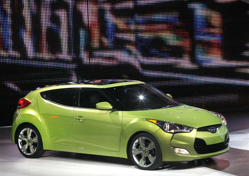 Hyundai Veloster: Two-door or Four-door? Yes