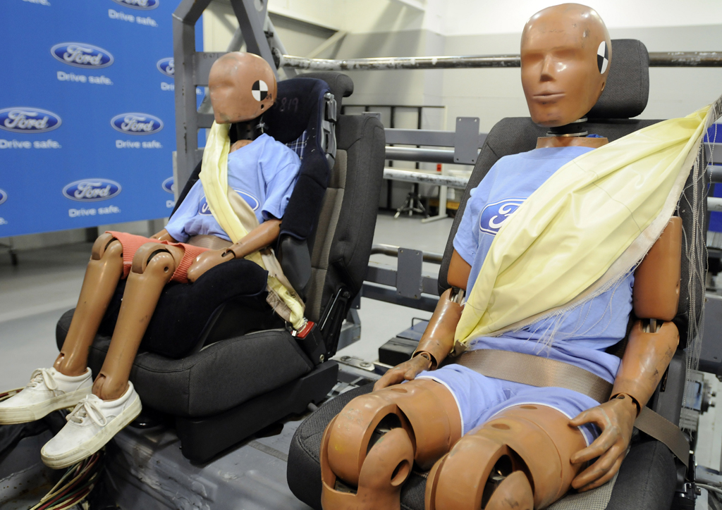 Ford Shows Seats That Can Monitor Your Heart and Vehicles That Talk to One Another