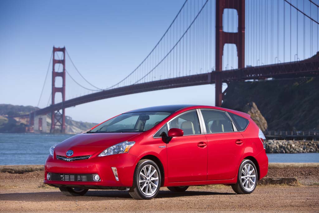 First Drive: 2012 Toyota Prius v