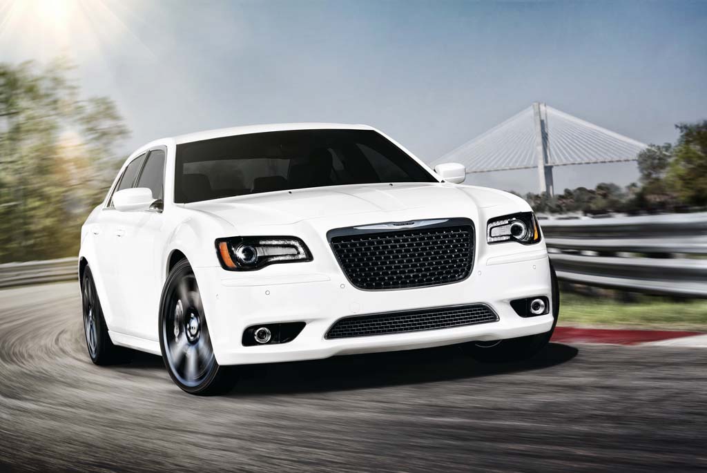 First Drive: 2012 Chrysler 300 SRT8