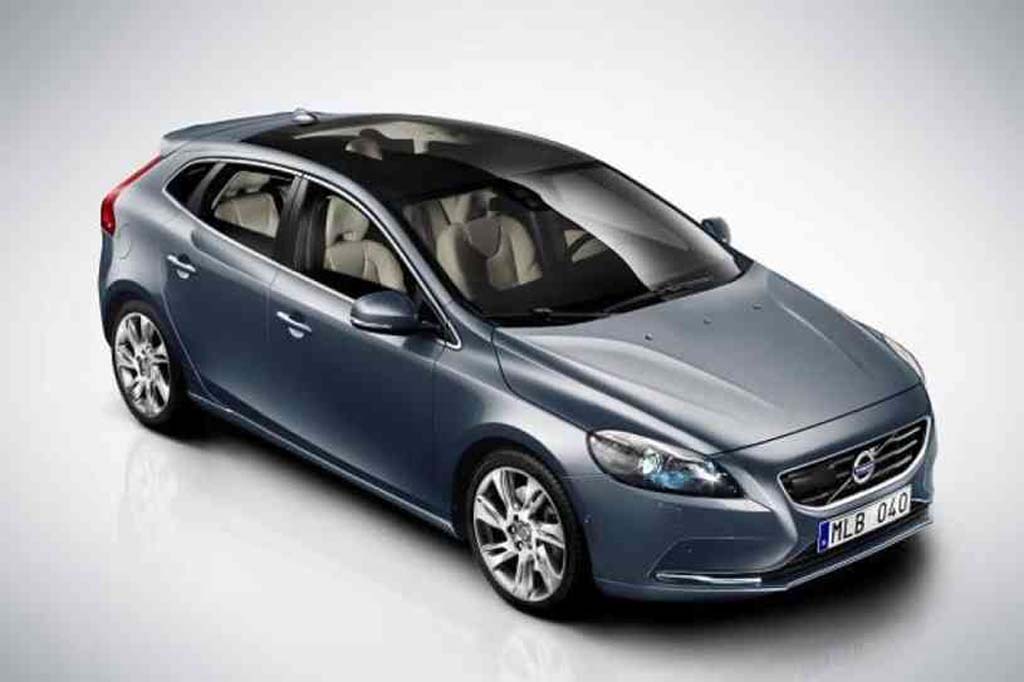 No Polish Joke: Polish Website Leaks Pics of New Volvo V40