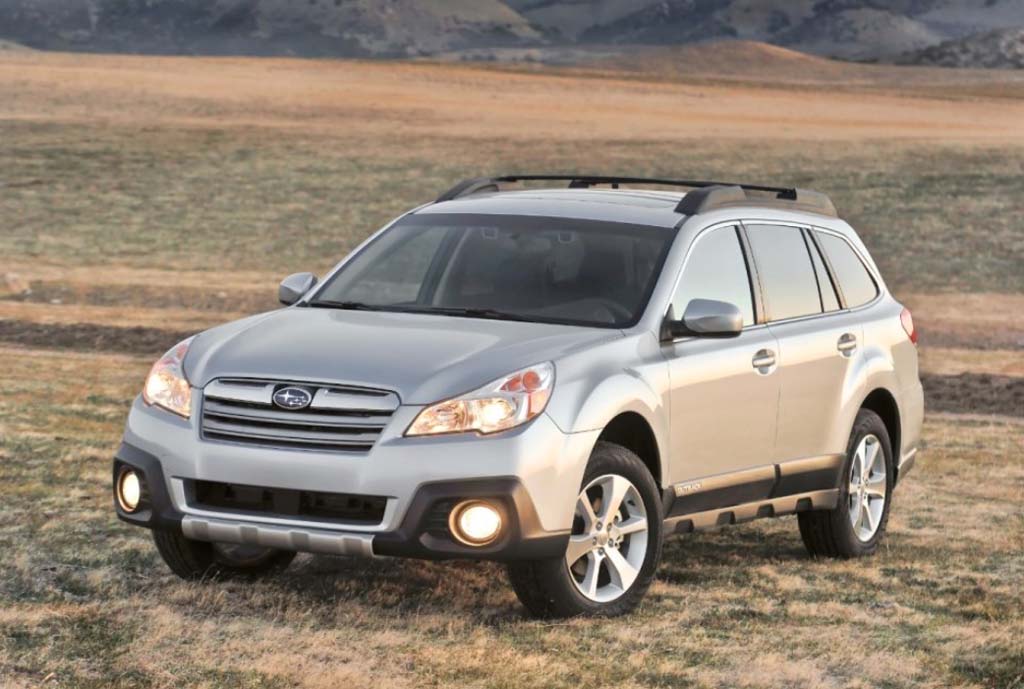 First Look: 2013 Subaru Legacy and Outback