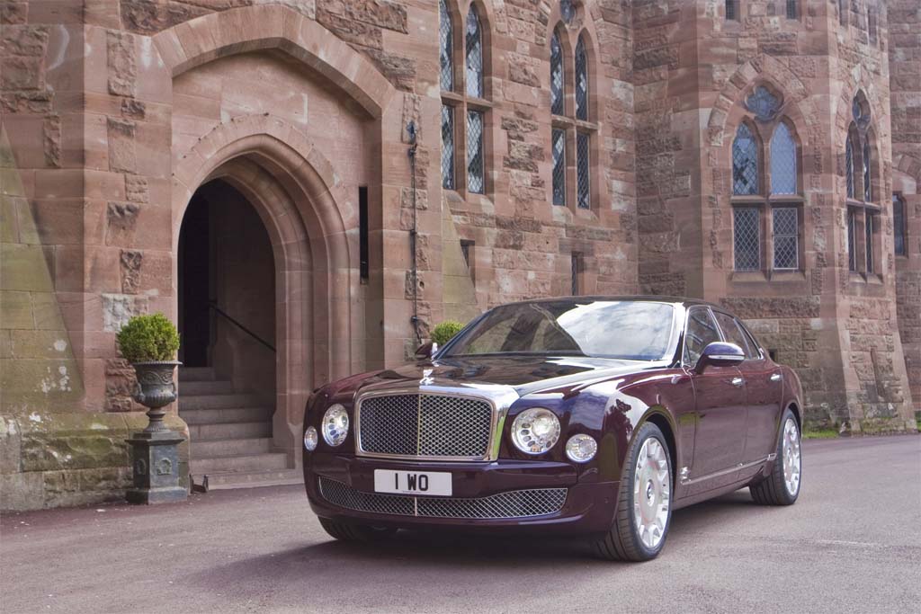 Bentley Celebrates a Royal Milestone – in China