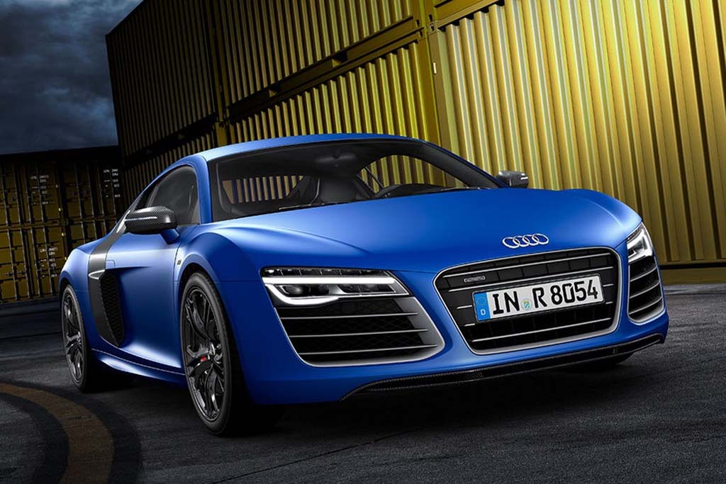 Audi Unveils Updated R8