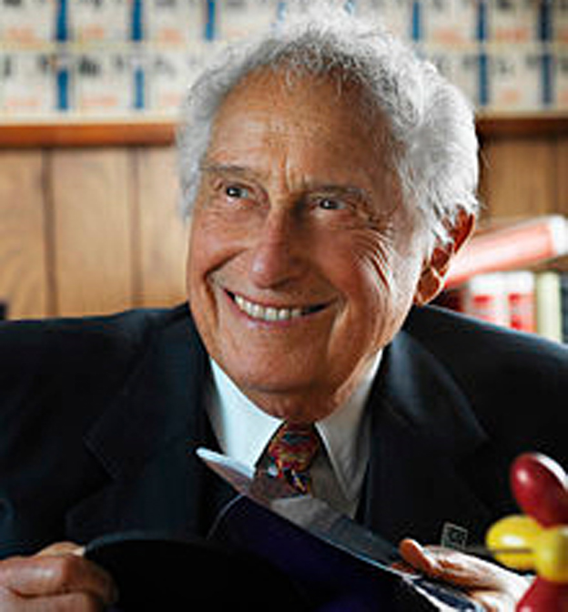 Versatile Inventor Stan Ovshinsky Dies at 89.