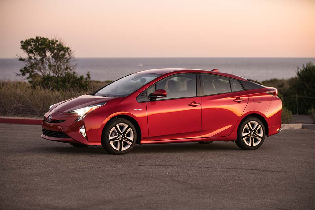 First Drive: 2016 Toyota Prius Four Touring