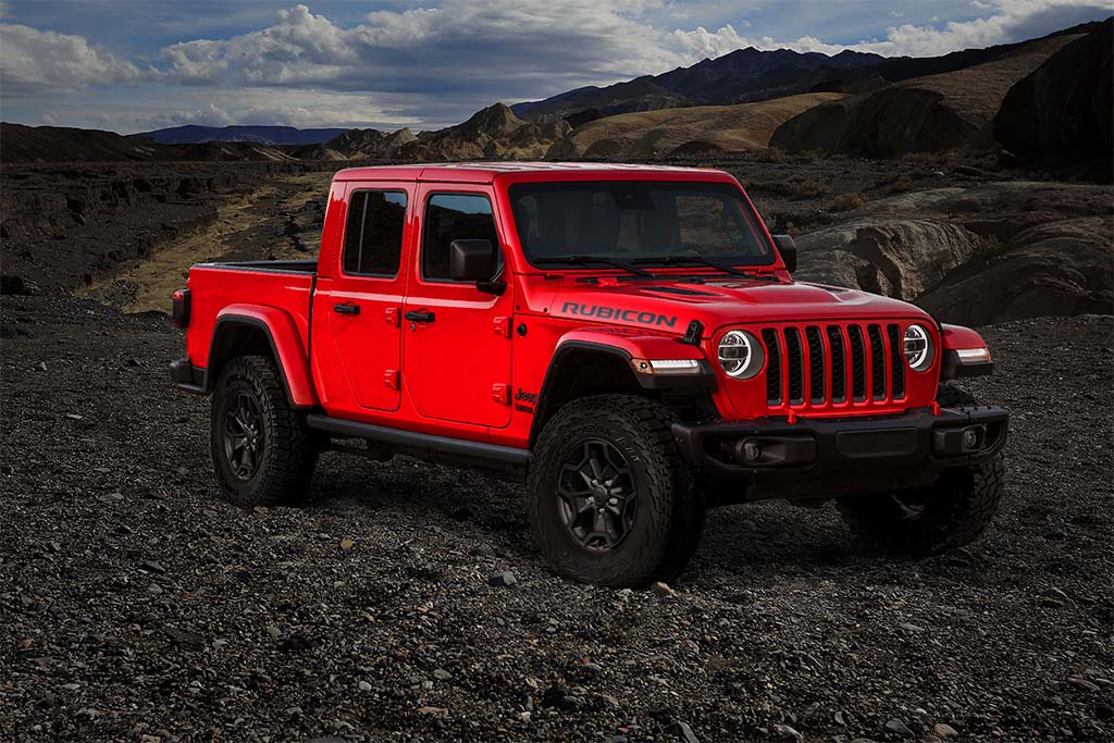 Jeep Plans One Day Sale of Gladiator Launch Edition – and Will Give One Buyer a Year’s Pay to Play