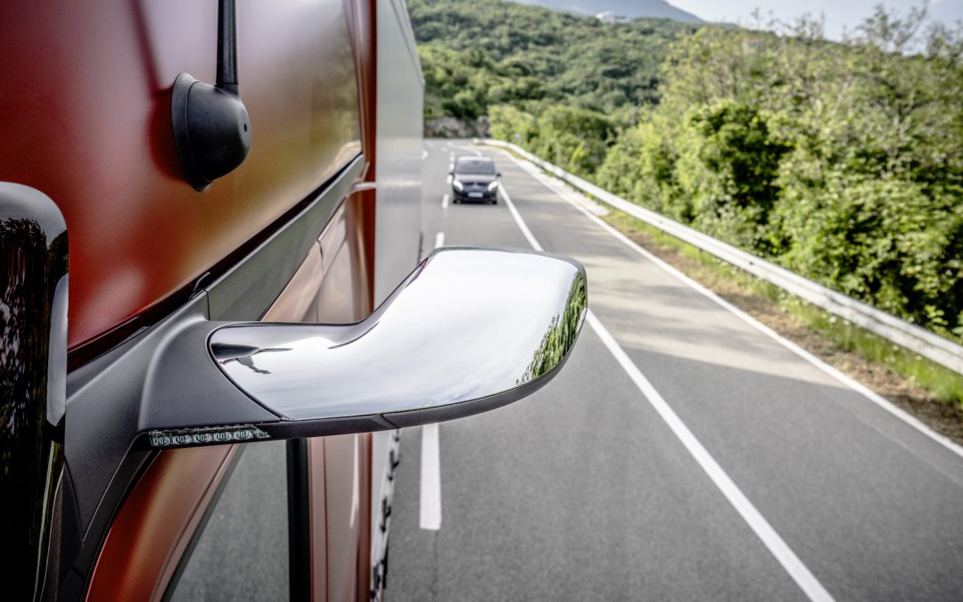 Daimler Experiments by Replacing Mirrors with Cameras on Trucks