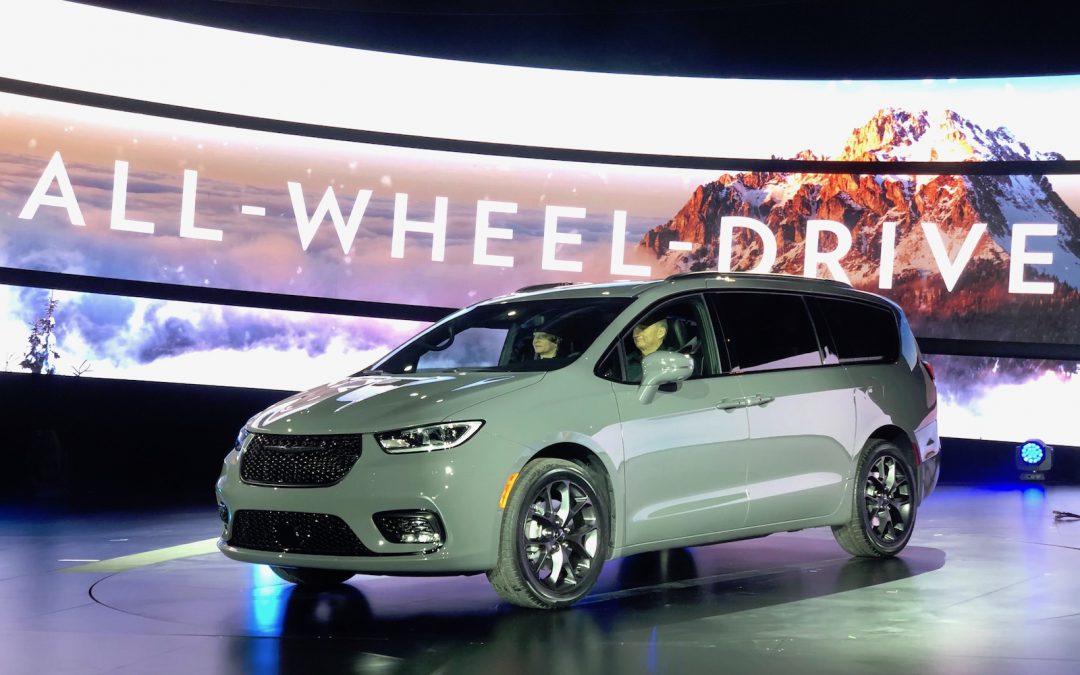 Chrysler Pacifica Pinnacle Aims to Take Minivans to a New Peak