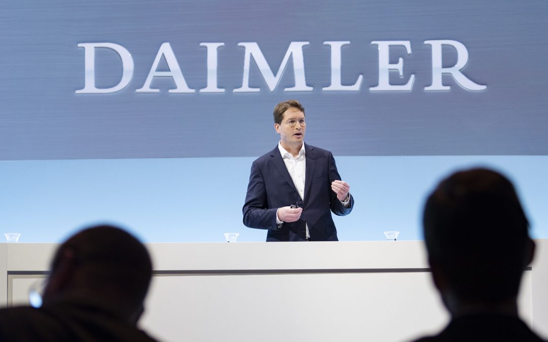 Daimler Reduces Shareholder Dividend Due to Falling Profits