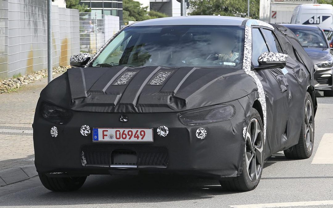 Kia Caught Testing Flagship All-Electric Imagine SUV